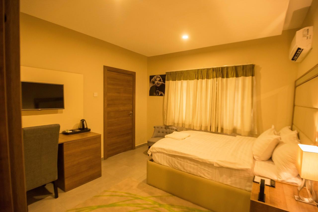 Iris Hotel Wuse 2 Abuja Exterior foto